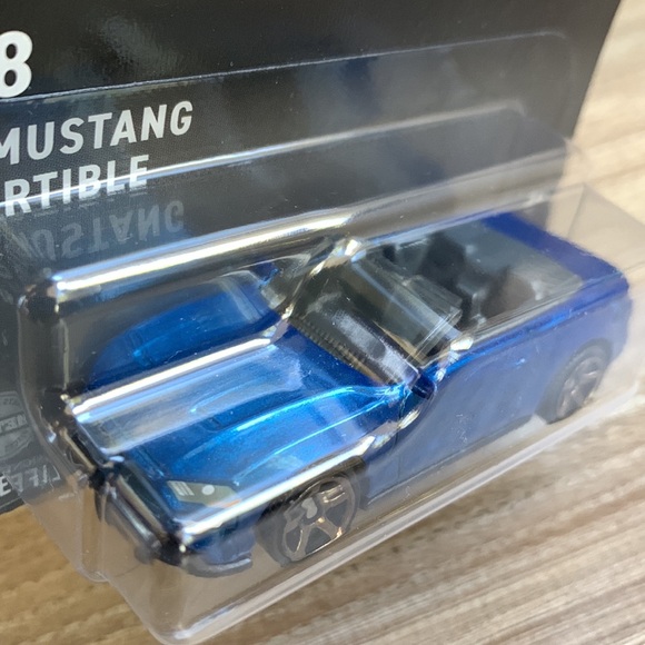 2018 Ford Mustang GT Car Matchbox American Convertible Series Exclusive 2024 - Picture 5 of 7
